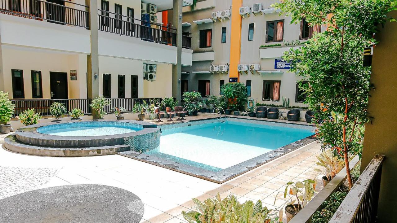 Sun In Pangandaran Hotel Exterior photo